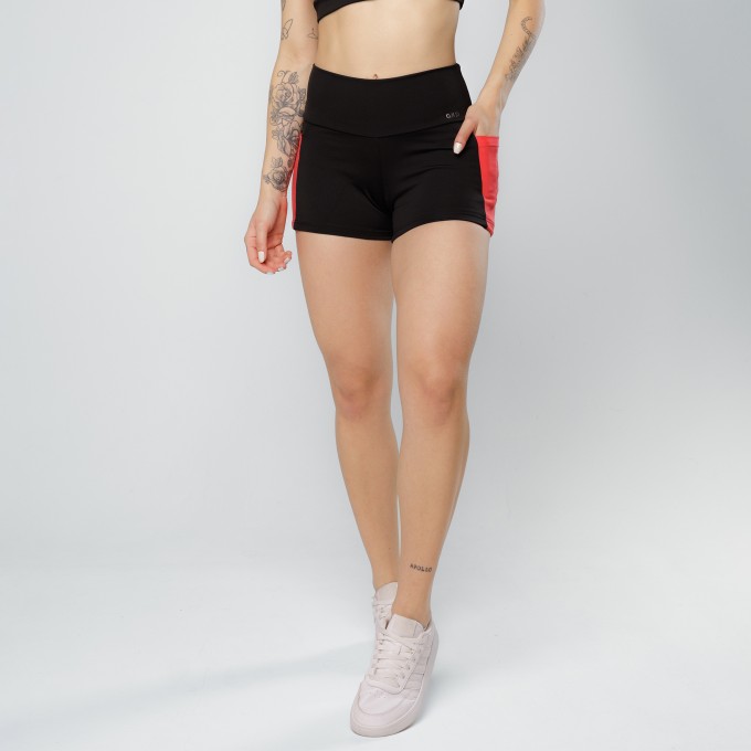 Short Com Bolsos Laterais- Black Collor Preto e Vermelho