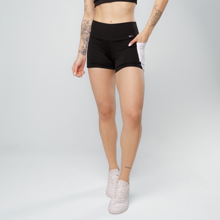 Short Com Bolsos Laterais- Black Collor Preto e Branco